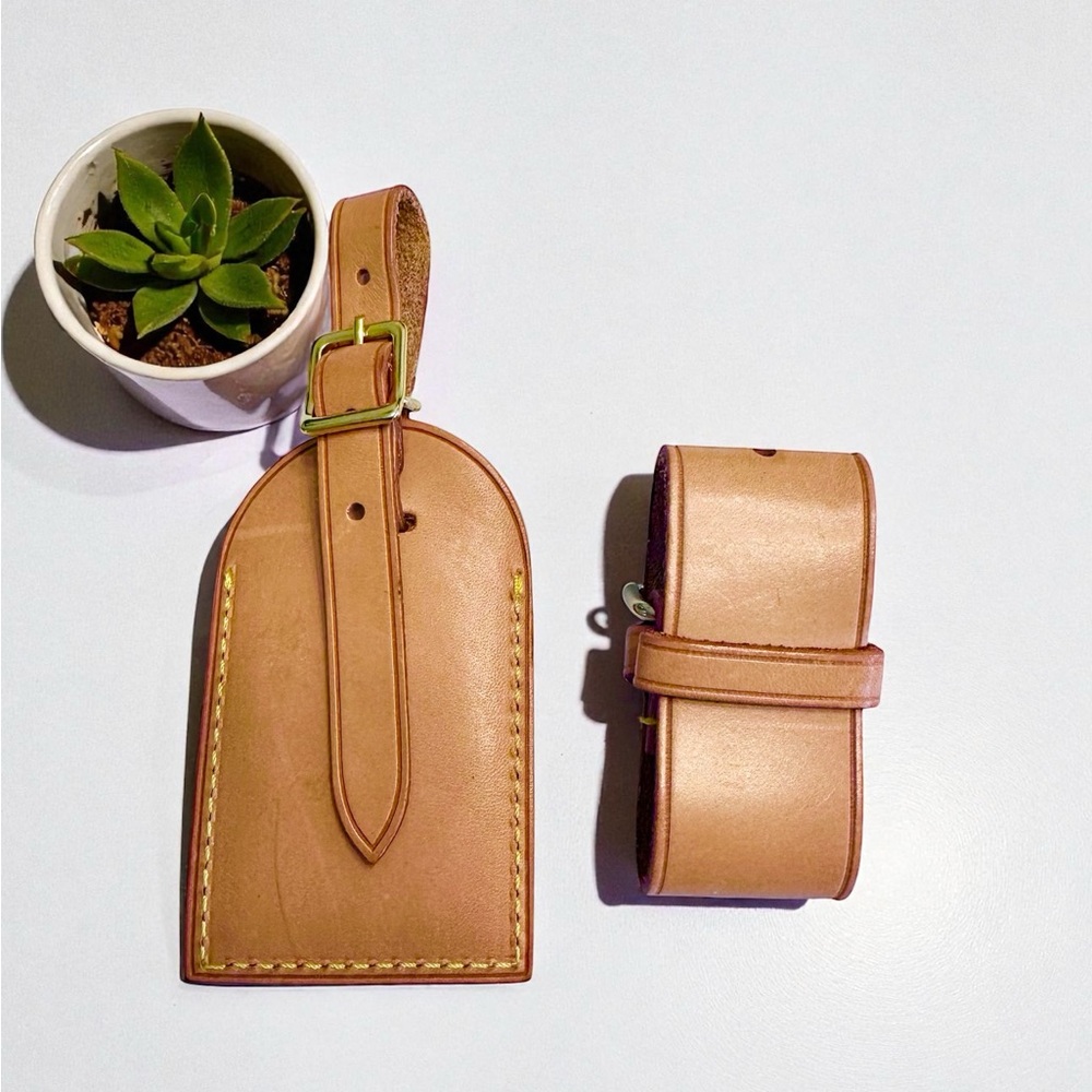 LV Luggage tag and Poignet Set - Picture 3 of 5